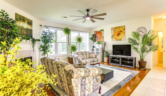 Devonshire in Spring 4BR, 2.5BA home in quiet, tree lined, peaceful neighborhood