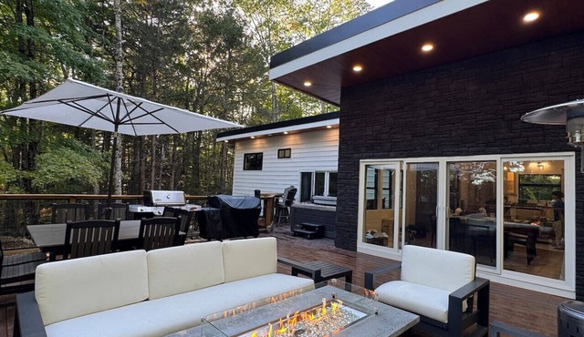 Eagles Landing with Hot Tub and Boat Slip