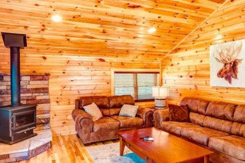 Eagles Nest 1 BR Cabin - Close to Beech Mtn
