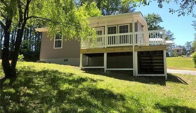 Entire cottage in Hendersonville near Asheville