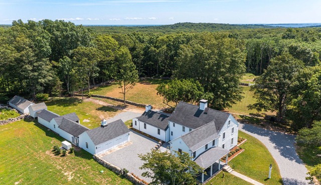 Entire House-Dragonfly Inn at Dean’s Mill Farm