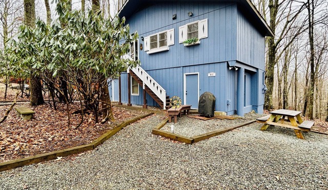 Escape to the mountains with this beautiful 5-bedroom, 3-bathroom chalet.