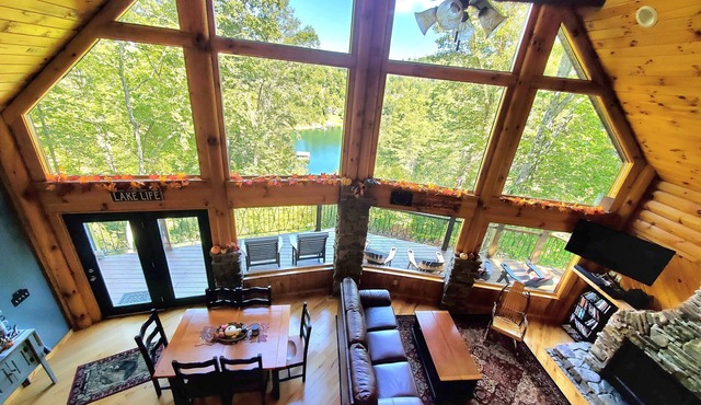 Feels Like Home "Lake front" Lake Watauga in the TN Hills