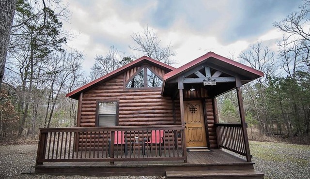 Five Feathers- Broken Bow/Hochatown- 1bd