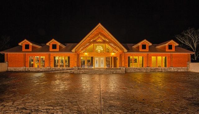 Gatlinburg Mansion Cabin