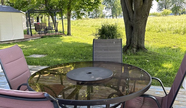 Glamp with us.Beautiful camp with sandy beaches and a pool in a quiet campground