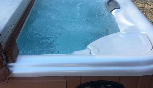 "Glamping" with Hot Tub and Fire Pit