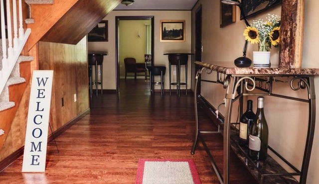 Great 3 Bedroom apartment 2 min to Foxwoods, patio
