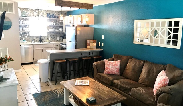 Great Spring and Summer Rates! Clean and Beach Supplies Included!