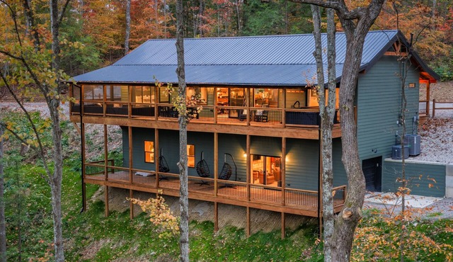 Guest fav! New 4 King, Hot Tub, Firepit, Cave View