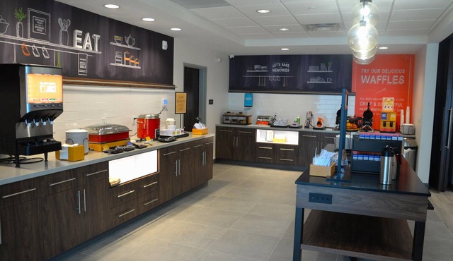 Hampton Inn Cabot