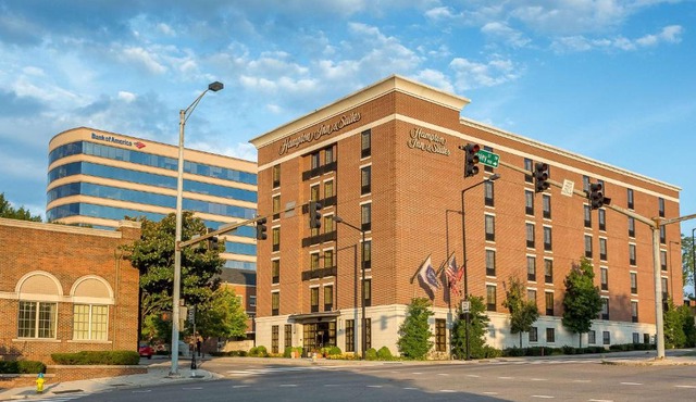 Hampton Inn & Suites Knoxville-Downtown