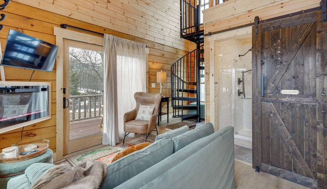 Handcrafted Tiny Home, Near Dtwn Boone