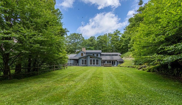 Hearthstone- AppSki Mtn home with it all: hot tub, game room, fire pit, pets!