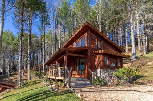 Hilltop Hideout at Eagles Nest