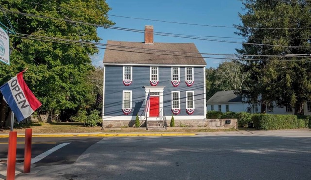 Historic 1807 Williams Home. A Nautical New England Inspiration!