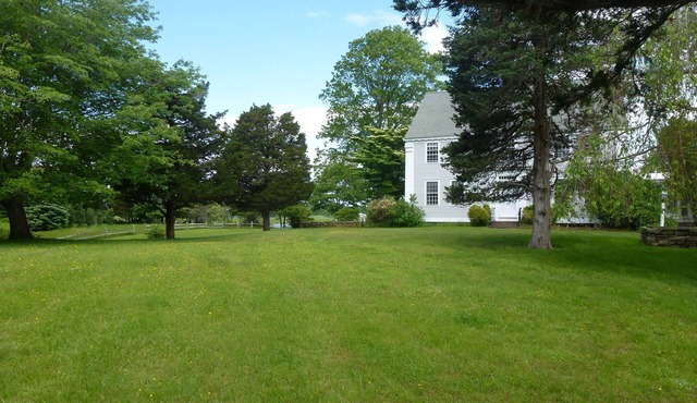 Historic Colonial House on the water