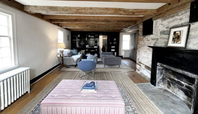 Historic Estate - 5 min to Mohawk Mt Ski Resort