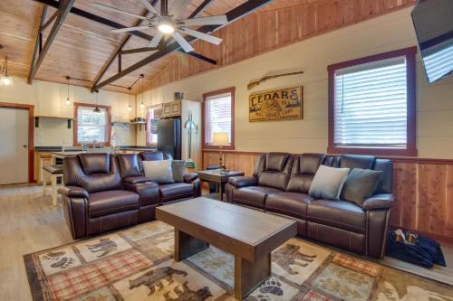 Lakefront Bull Shoals Cabin Rental: Pets Welcome!