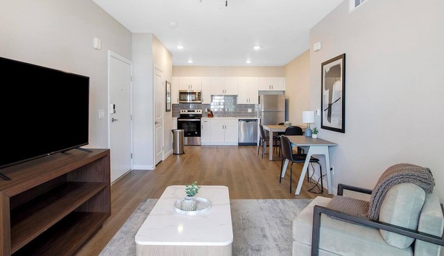 Landing | Spectacular 2BD, Pool, Rooftop Lounge