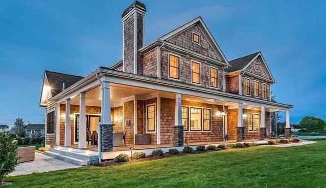 Large and Private Custom Home near Beaches! NEW POOL 2026 SUMMER!
