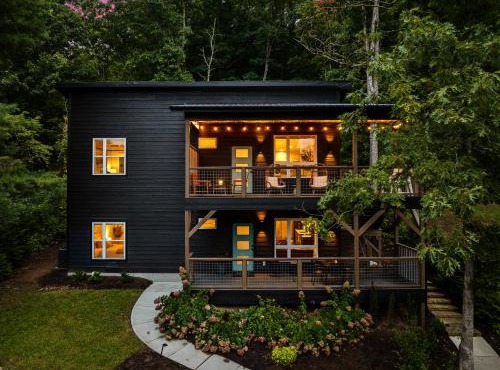 Luxury Cabin near Asheville and Black Mountain