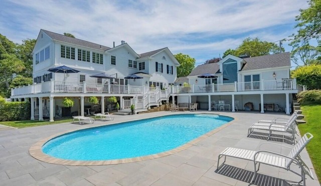 Luxury rental with pool. Close to village and beach RPMS157