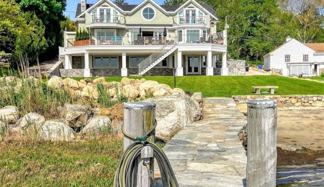 Luxury Waterfront Home Sleeps 16 Game Room Private Beach and Dock
