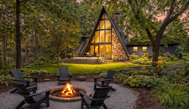 Maple Bluff Escape | A-Frame w/Theater + Hot Tub