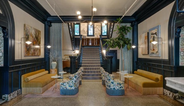 MarQueen Hotel - NEWLY RENOVATED