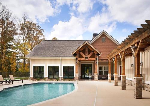Modern Mountain Retreat