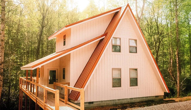 Modern Western A-Frame w/Hot Tub - Red River Gorge, KY