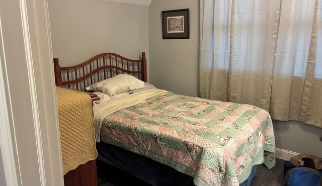New 1-bedroom apartment with AC in charming Clarksburg. Perfect for workers.