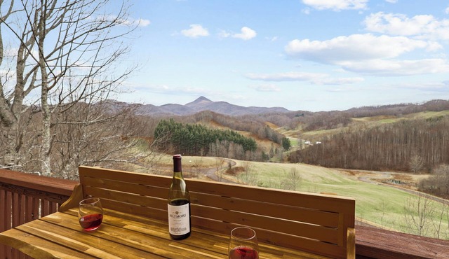 NEW! Paradise Valley Hideaway | Stunning MTN views