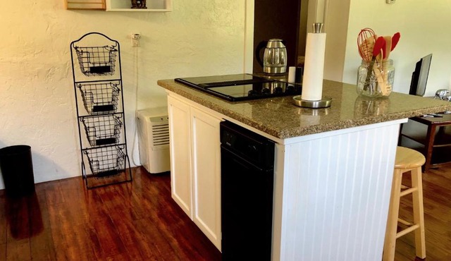 Nugget Place-Includes three separate two bedroom units near Mendenhall Glacier-DISCOUNTS ON TOURS!