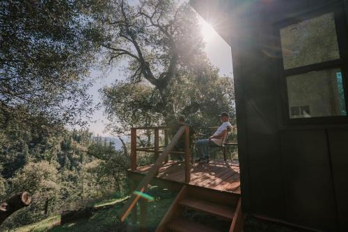 Off-Grid Tiny Home Pacific Views & Serenity