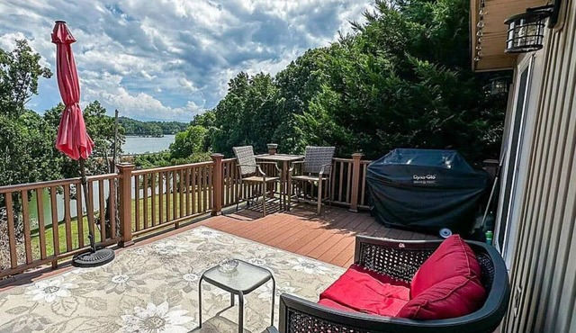 Peaceful Lakefront Getaway Close To Douglas Lake & Dollywood & Pigeon Forge