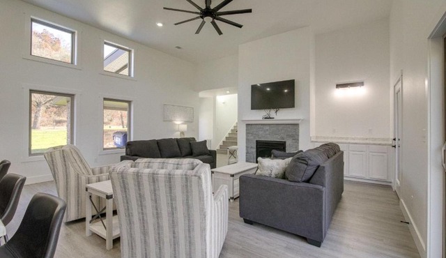 Pet-Friendly Cotter Retreat w/Deck & Gas Grill!
