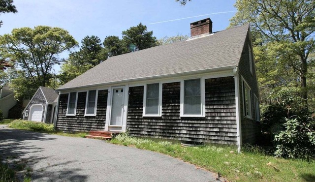 Pet Friendly Eastham Beach Haven - Spacious 3-Bedroom Retreat in the Heart of Eastham, MA