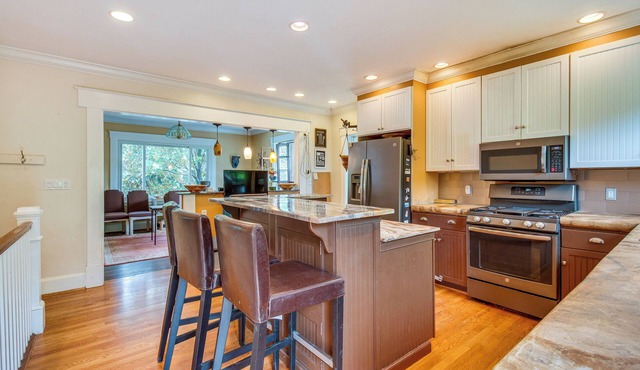 Pet-Friendly Fort Thomas Vacation Rental w/Deck!