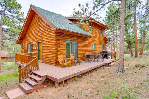 Picturesque Log Cabin in Estes Park: 9 Mi. to RMNP
