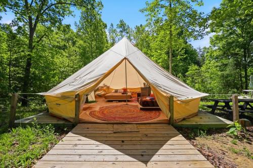 Premium Glamping Tent with HotTub, FirePit & AC at Red River Gorge with Wooded Views & Bath House