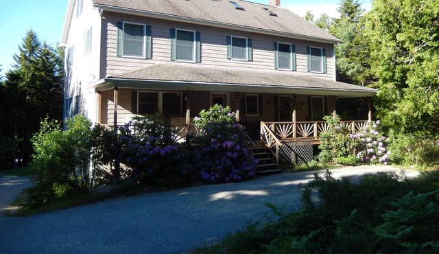 Private Room, Own Bathroom With Handicap Shower In Quiet, Private Home.