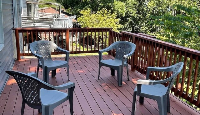 Quaint, Comfy, Close & Convenient