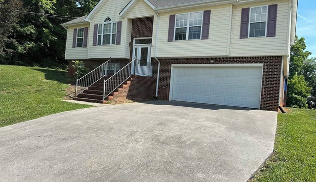 Quiet East TN Retreat: 3BR, 3BA home 5 mins from I-81, 20 from Bristol and JC