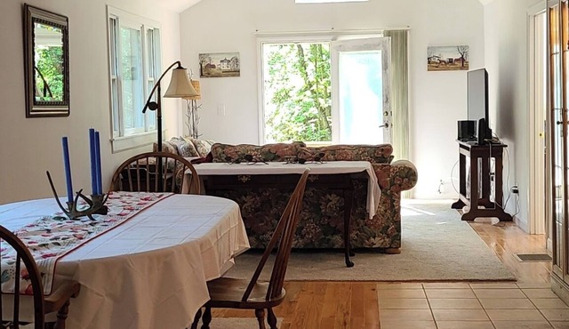 Red Door Ranch 3 Bedroom, 2 Bath 1/2 mile to beach with lifeguard AC, WiFi,