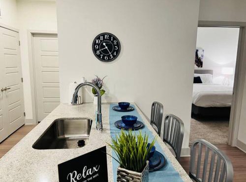 Remote Worker 1 BD/1BA Private Conference Room