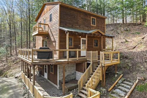 River Road Treehouse Retreat