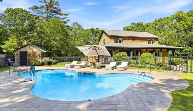Saltmere House: 009-Cv A Private Retreat in the Heart of Centerville