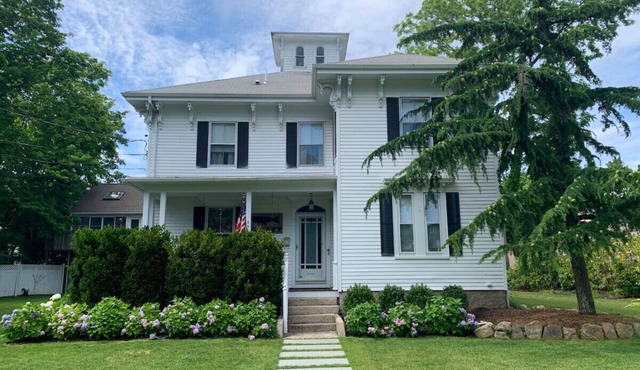 Sea Captain's Estate in Falmouth Village